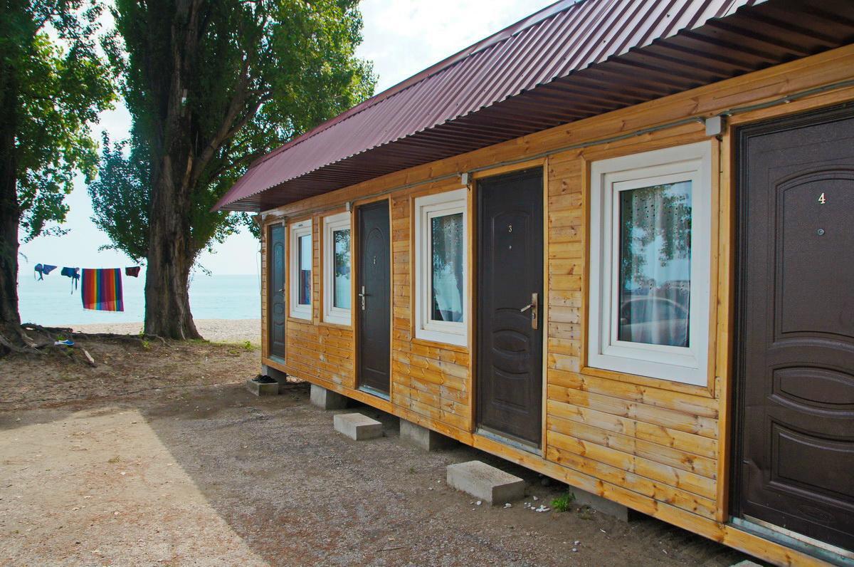 Guest House Tri Topolya Lidzava Exteriér fotografie